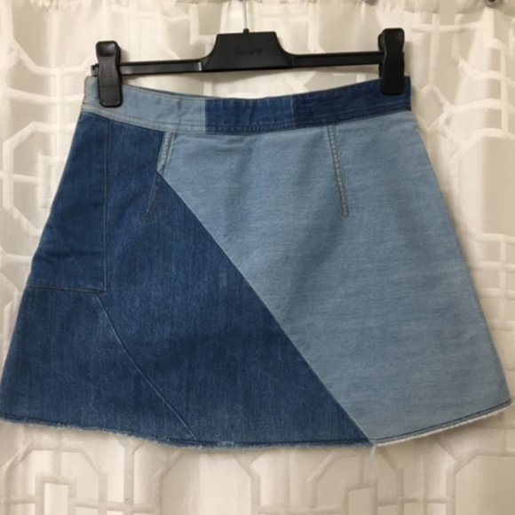 ZARA Denim Patchwork Side Zip Short Skirt- M - NWT - Picture 3 of 3